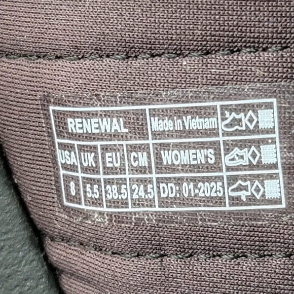 Vionic Black Sandals - Picture 8 of 8